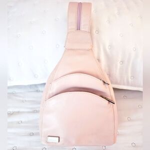 🎉Perlina backpack sling 🎉 DESIGNER CLEARANCE DEAL
